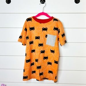 🦇 Bat mask tee Sz 8/10